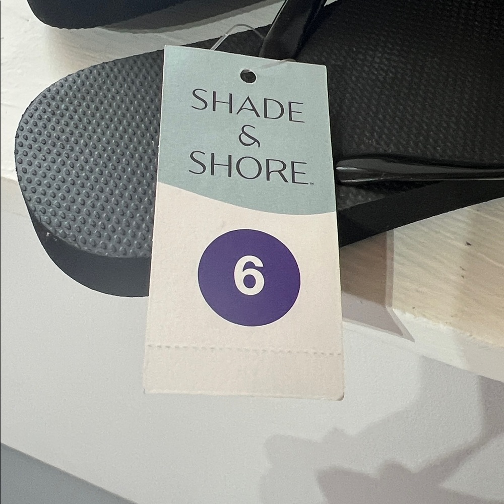 Shade & Shore Black Floral Sandals - Picture 2 of 3